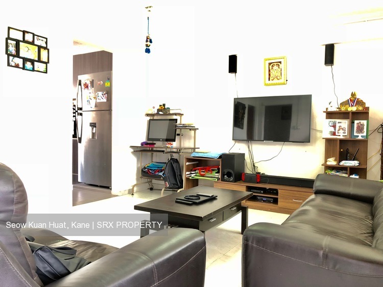 Yishun Street 61 thumbnail photo